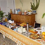 Hotel Tricoli Avec Piscine