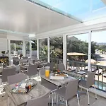 Hotel Tricoli Avec Piscine Les Issambres