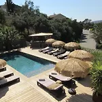 Hotel Tricoli Avec Piscine
