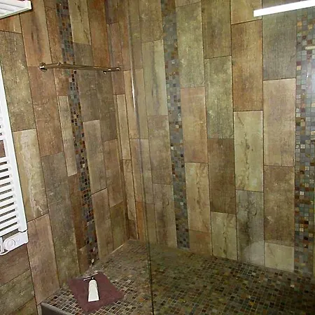 Hotell Tricoli Avec Piscine Les Issambres