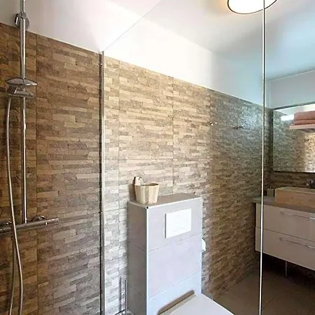 Tricoli Avec Piscine 5*