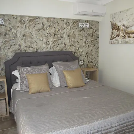 Tricoli Avec Piscine 5*