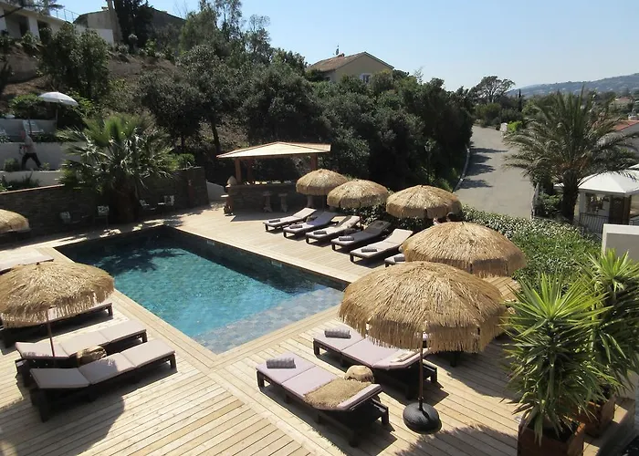 Hotel Tricoli Avec Piscine