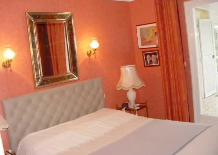 Hotel Tricoli Avec Piscine 5*